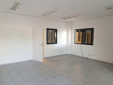 Galpão em Guarulhos (Jd Fátima - Bonsucesso), 8 banheiros, 20 vagas, 2.040 m2 de área útil, código 181-2187 (17/40)