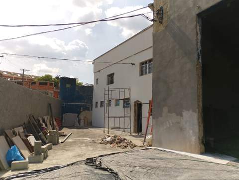 Galpão para alugar em Guarulhos (Cid Ind Sat de São Paulo - Cumbica), 5 banheiros, 6 vagas, 1.300 m2 de área útil, código 181-2191 (3/44)