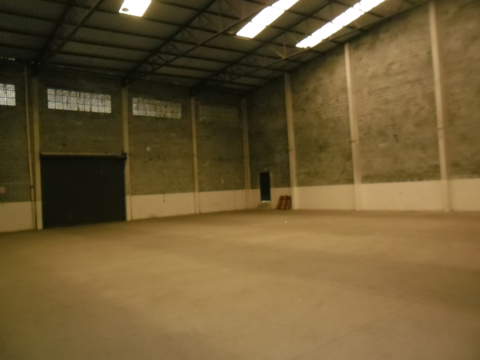 Galpão para alugar em Guarulhos (Cid Jd Cumbica), 6 banheiros, 10 vagas, 930 m2 de área útil, código 181-2195 (7/21)