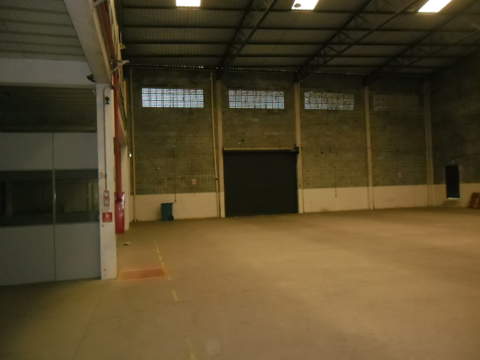 Galpão para alugar em Guarulhos (Cid Jd Cumbica), 6 banheiros, 10 vagas, 930 m2 de área útil, código 181-2195 (8/21)