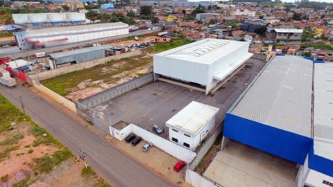 Galpão para alugar em Guarulhos (Jd Fátima - Bonsucesso), 8 banheiros, 20 vagas, 2.760 m2 de área útil, código 181-2196 (2/29)