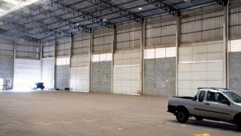 Galpão para alugar em Guarulhos (Jd Fátima - Bonsucesso), 8 banheiros, 20 vagas, 2.760 m2 de área útil, código 181-2196 (7/29)