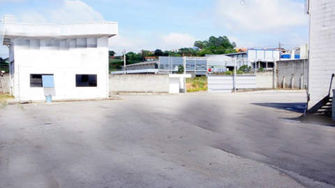 Galpão para alugar em Guarulhos (Jd Fátima - Bonsucesso), 8 banheiros, 20 vagas, 2.760 m2 de área útil, código 181-2196 (11/29)