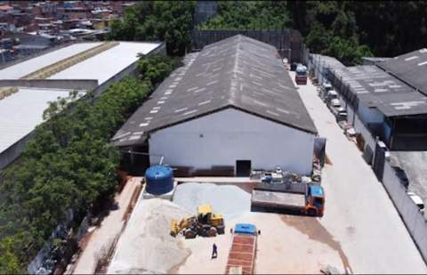 Galpão à venda em Guarulhos (Jd Sta Emília - Taboão), 6 banheiros, 20 vagas, 2.500 m2 de área útil, código 181-2203 (7/7)