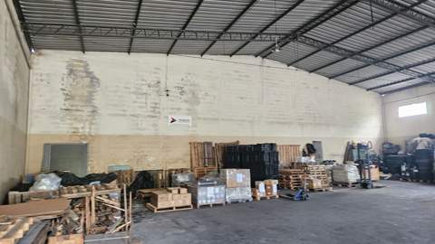 Galpão para alugar em Guarulhos (Jd Pres Dutra), 2 banheiros, 5 vagas, 500 m2 de área útil, código 181-2205 (10/13)