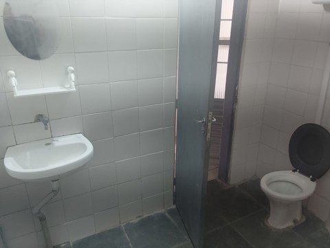 Galpão para alugar em Guarulhos (Cid Ind Sat de São Paulo - Cumbica), 4 banheiros, 6 vagas, 435 m2 de área útil, código 181-2207 (17/18)