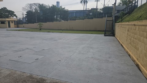 Galpão em Arujá (Centro Ind), 8 banheiros, 10 vagas, 2.500 m2 de área útil, código 181-2213 (9/58)