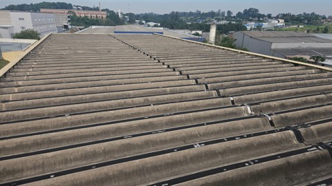 Galpão em Arujá (Centro Ind), 8 banheiros, 10 vagas, 2.500 m2 de área útil, código 181-2213 (12/58)