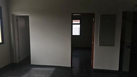 Galpão em Arujá (Centro Ind), 8 banheiros, 10 vagas, 2.500 m2 de área útil, código 181-2213 (23/58)