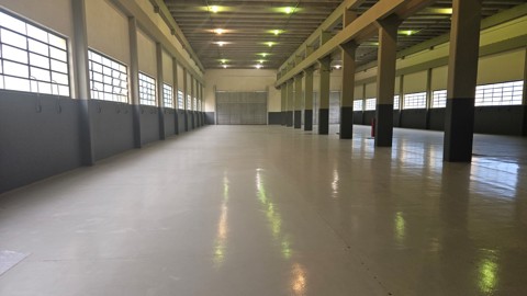 Galpão em Arujá (Centro Ind), 8 banheiros, 10 vagas, 2.500 m2 de área útil, código 181-2213 (49/58)