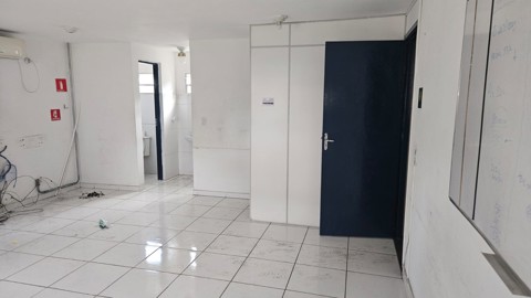 Galpão para alugar em Guarulhos com 5 banheiros, 20 vagas, 750 m2 de área útil, código 181-2214 (26/33)