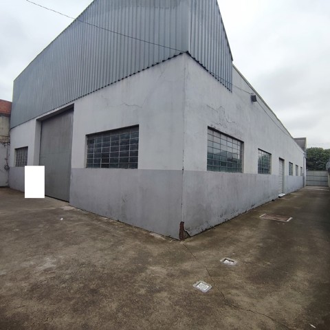 Galpão para alugar em Guarulhos (Jd Pres Dutra), 4 banheiros, 6 vagas, 750 m2 de área útil, código 181-2215 (9/22)