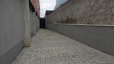 Galpão para alugar em Arujá com 5 banheiros, 8 vagas, 750 m2 de área útil, código 181-2216 (7/26)