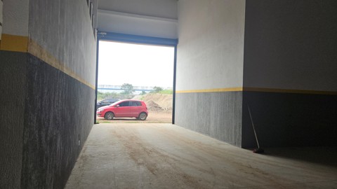 Galpão para alugar em Arujá com 5 banheiros, 8 vagas, 750 m2 de área útil, código 181-2216 (9/26)