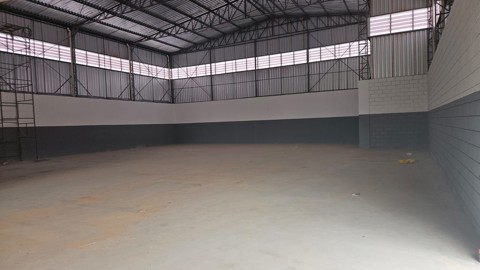 Galpão para alugar em Arujá com 5 banheiros, 8 vagas, 750 m2 de área útil, código 181-2216 (11/26)