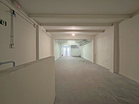 Galpão para alugar em Guarulhos (Cumbica), 6 banheiros, 6 vagas, 584 m2 de área útil, código 181-2217 (2/18)