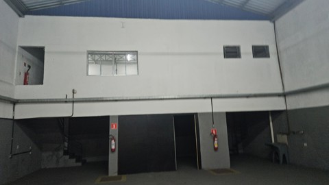 Galpão para alugar em Guarulhos com 3 banheiros, 4 vagas, 250 m2 de área útil, código 181-2219 (4/14)