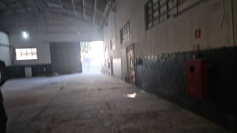 Galpão para alugar em Guarulhos com 4 banheiros, 4 vagas, 803 m2 de área útil, código 181-2220 (25/26)