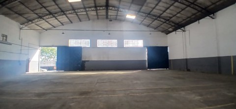 Galpão para alugar em Guarulhos com 4 banheiros, 4 vagas, 811 m2 de área útil, código 181-2222 (4/10)