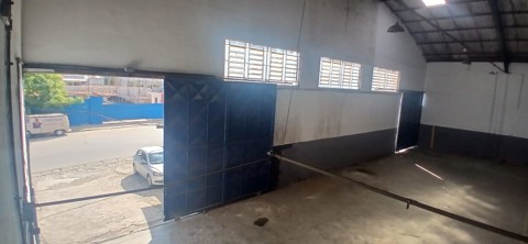 Galpão para alugar em Guarulhos com 4 banheiros, 4 vagas, 811 m2 de área útil, código 181-2222 (7/10)