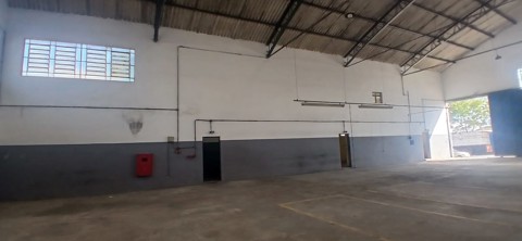 Galpão para alugar em Guarulhos com 4 banheiros, 4 vagas, 811 m2 de área útil, código 181-2222 (8/10)