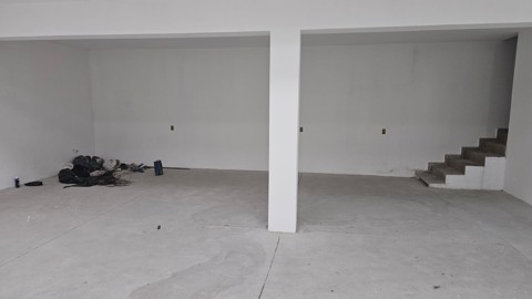 Galpão para alugar em Guarulhos com 3 banheiros, 4 vagas, 250 m2 de área útil, código 181-2226 (12/15)