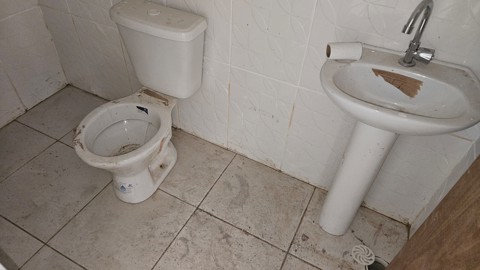 Galpão para alugar em Guarulhos com 3 banheiros, 4 vagas, 250 m2 de área útil, código 181-2226 (14/15)