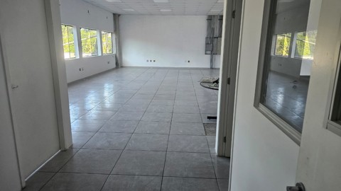 Galpão para alugar em Guarulhos com 10 banheiros, 20 vagas, 5.060 m2 de área útil, código 181-2229 (6/59)