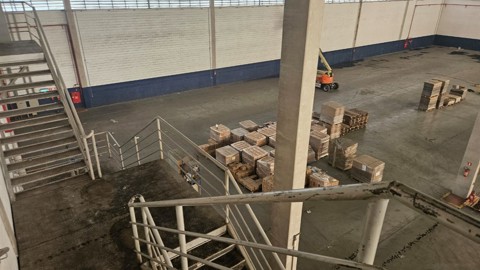 Galpão para alugar em Guarulhos com 10 banheiros, 20 vagas, 5.060 m2 de área útil, código 181-2229 (8/59)