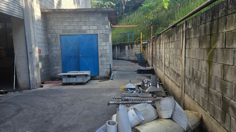 Galpão para alugar em Guarulhos com 10 banheiros, 20 vagas, 5.060 m2 de área útil, código 181-2229 (11/59)