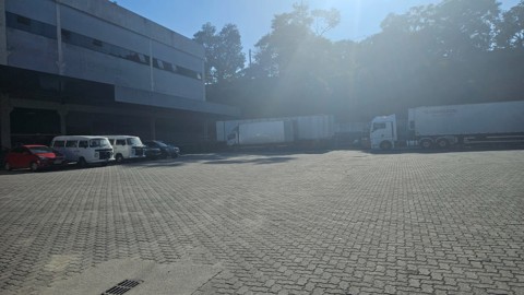 Galpão para alugar em Guarulhos com 10 banheiros, 20 vagas, 5.060 m2 de área útil, código 181-2229 (18/59)