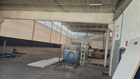 Galpão para alugar em Guarulhos com 10 banheiros, 20 vagas, 5.060 m2 de área útil, código 181-2229 (21/59)