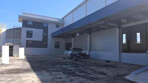 Galpão para alugar em Guarulhos com 6 banheiros, 20 vagas, 1.200 m2 de área útil, código 181-2230 (6/23)