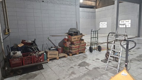 Galpão para alugar em Guarulhos com 4 banheiros, 6 vagas, 500 m2 de área útil, código 181-2232 (12/17)