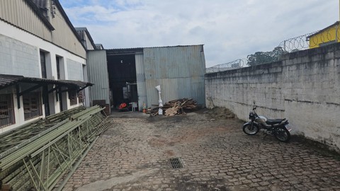 Galpão para alugar em Guarulhos com 4 banheiros, 6 vagas, 500 m2 de área útil, código 181-2232 (15/17)