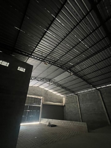 Galpão para alugar em Guarulhos com 4 banheiros, 4 vagas, 750 m2 de área útil, código 181-2241 (12/23)