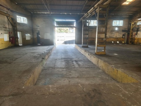 Galpão para alugar em Guarulhos com 4 banheiros, 4 vagas, 1.000 m2 de área útil, código 181-2242 (5/8)
