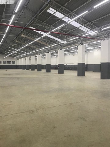 Galpão para alugar em Guarulhos com 4 banheiros, 10 vagas, 2.713 m2 de área útil, código 181-2243 (8/16)