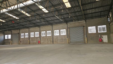 Galpão para alugar em Guarulhos com 4 banheiros, 15 vagas, 4.000 m2 de área útil, código 181-2246 (21/22)