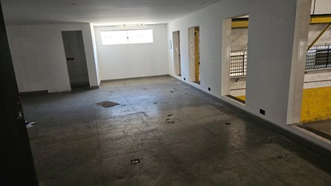 Galpão para alugar em Guarulhos com 5 banheiros, 4 vagas, 1.400 m2 de área útil, código 181-2248 (1/29)