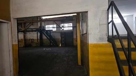 Galpão para alugar em Guarulhos com 5 banheiros, 4 vagas, 1.400 m2 de área útil, código 181-2248 (6/29)