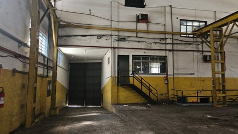 Galpão para alugar em Guarulhos com 5 banheiros, 4 vagas, 1.400 m2 de área útil, código 181-2248 (12/29)
