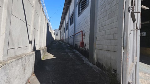Galpão para alugar em Guarulhos com 5 banheiros, 4 vagas, 1.400 m2 de área útil, código 181-2248 (25/29)