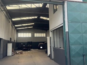 Galpão para alugar em Guarulhos com 300 m2 úteis