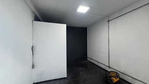 Galpão para alugar em Guarulhos com 3 banheiros, 3 vagas, 300 m2 de área útil, código 181-2251 (5/11)