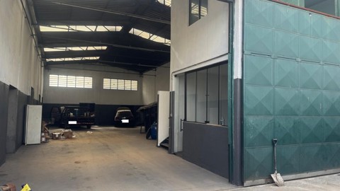 Galpão para alugar em Guarulhos com 3 banheiros, 3 vagas, 300 m2 de área útil, código 181-2251 (10/11)