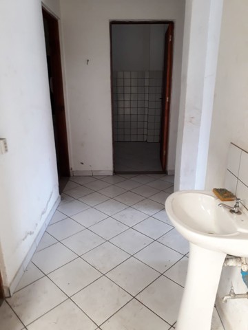 Galpão para alugar em Guarulhos com 5 banheiros, 4 vagas, 740 m2 de área útil, código 181-2254 (6/15)