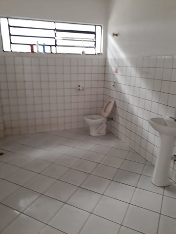 Galpão para alugar em Guarulhos com 5 banheiros, 4 vagas, 740 m2 de área útil, código 181-2254 (10/15)