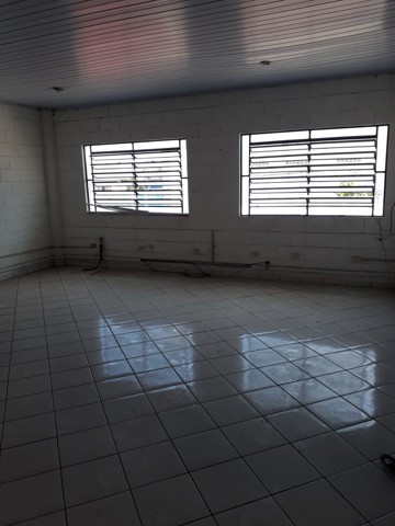 Galpão para alugar em Guarulhos com 5 banheiros, 4 vagas, 740 m2 de área útil, código 181-2254 (13/15)