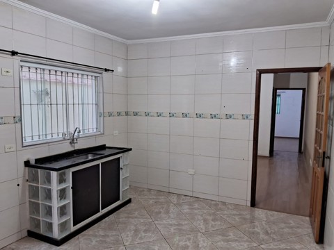 Casa à venda em Guarulhos com 2 dormitórios, 1 suite, 2 banheiros, 2 vagas, 69 m2 de área útil, código 181-2257 (7/15)